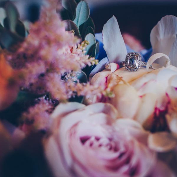 Wedding flowers by season in the UK