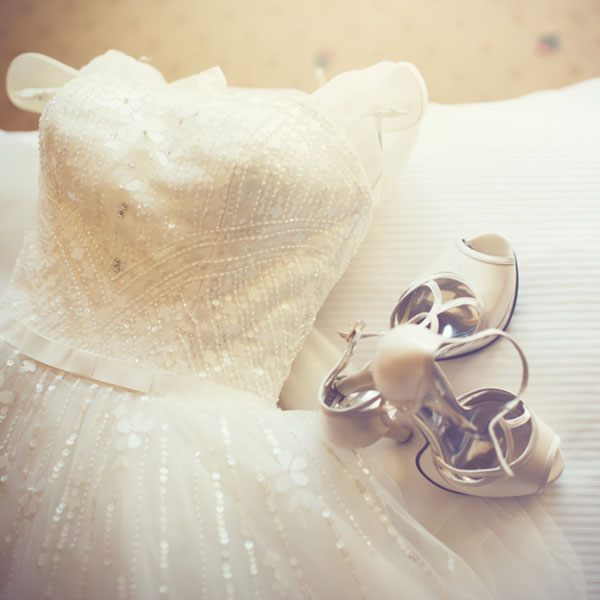 What to do with your wedding dress after the wedding