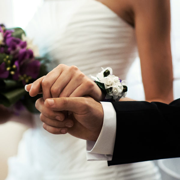 Sweet wedding vows that’ll make you want to happy cry (not ugly cry)…
