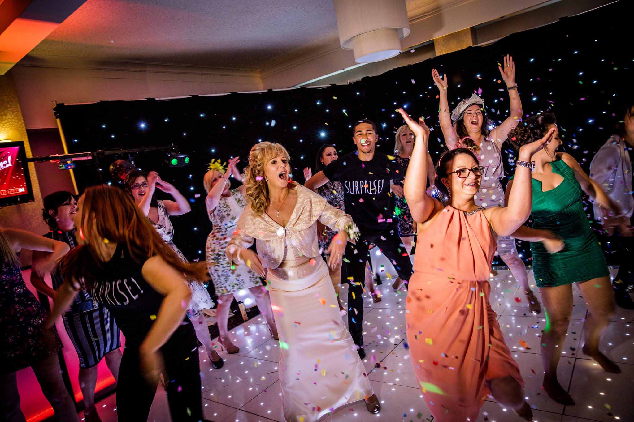 Wedding flash mob: how to make yours memorable