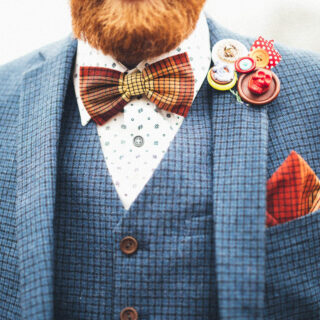 Newlyweds with guest on their garden party|Family Holiday Hotel how to save money as a wedding guest|http://www.easyweddings.co.uk/WeddingPhotography/LondonCity/SuziPhotography/|