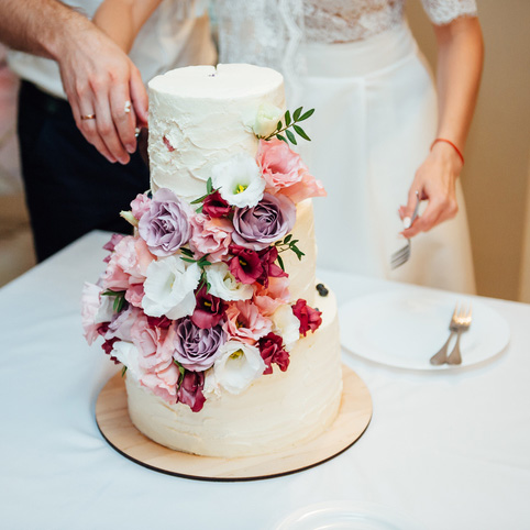 3 wedding cake suppliers in London you’ll adore