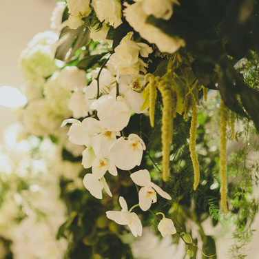 7 ways to incorporate greenery into your wedding