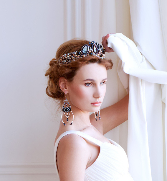 Bridal headpieces for the alternative bride