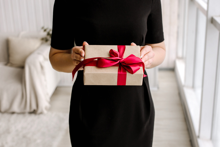 Wedding gift etiquette 101: Everything you need to know