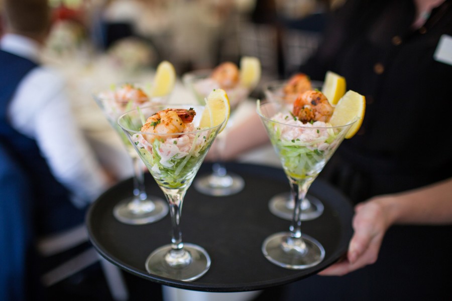 Pros and cons of a cocktail vs seated wedding reception