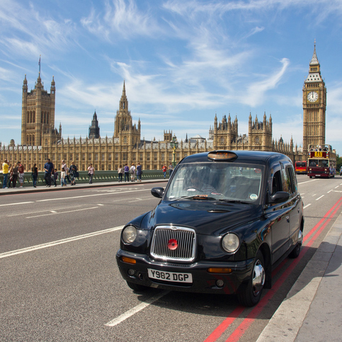 How to transport your wedding guests from ceremony to reception