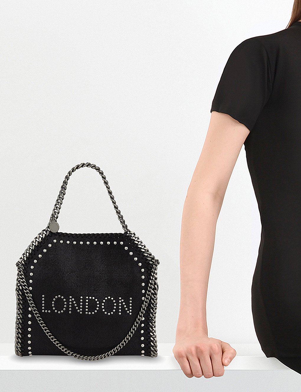 Five luxurious bridesmaid gifts for you to consider