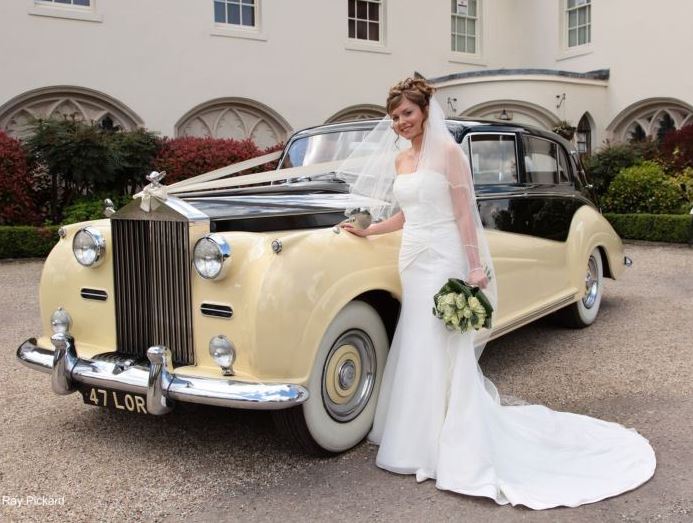The top 20 picks of wedding car providers in Hertfordshire