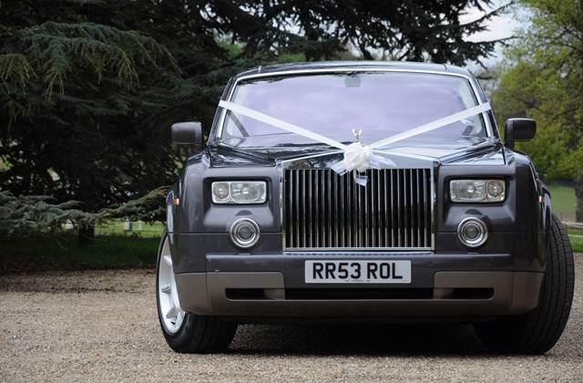 Top picks: wedding car providers in Bedford