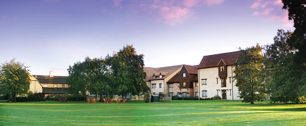 Vibrant wedding venues in Oxford