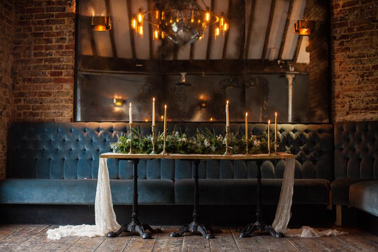 Halloween wedding inspo for a spooktacular day