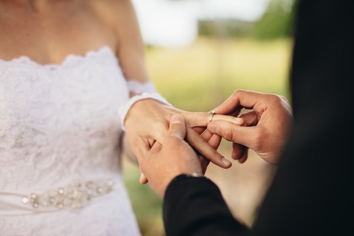 10 Incredible Marriage Celebrants in Eastbourne