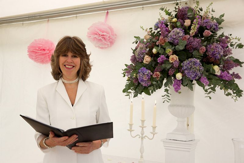 20 Professional Marriage Celebrants In Reigate
