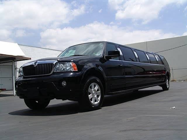 Wedding Cars That Perfectly Complement Each Wedding Theme