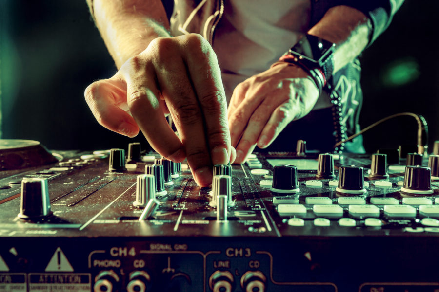 The essential guide to hiring a wedding DJ in 2019
