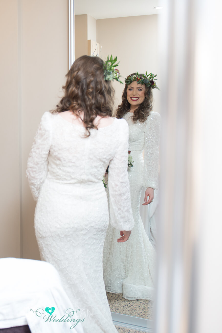 10 tips for buying or selling a pre-loved dress