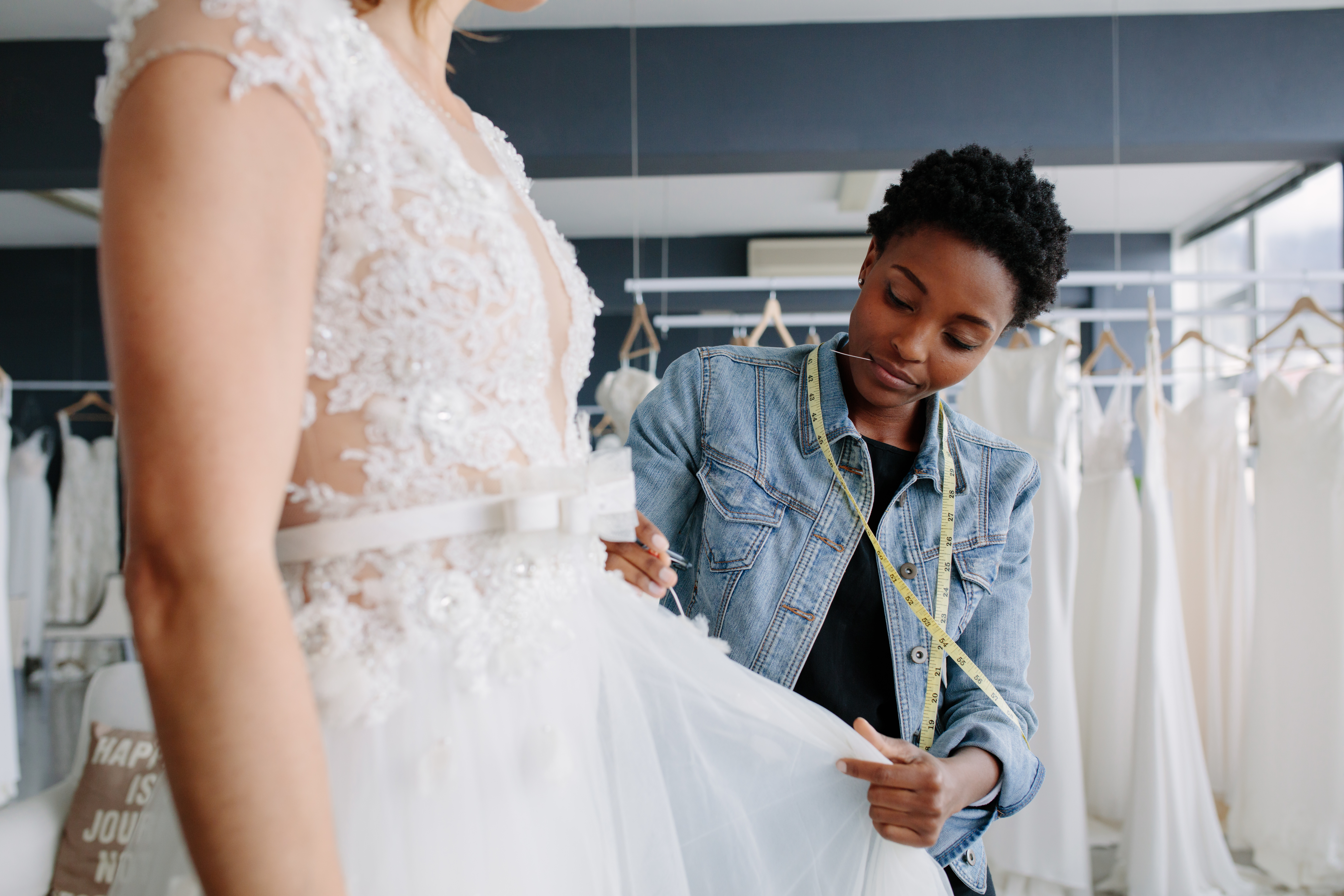6 tips on loving your body in your wedding dress
